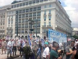 Το πολιτικό σύστημα θα επιχειρήσει να διασωθεί