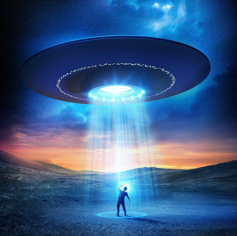 «Κάτι συμβαίνει» με τα UFO: Γιατί προειδοποιούν Αμερικανοί πολιτικοί ότι απειλείται η ασφάλεια των ΗΠΑ